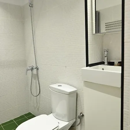 Nueva Era @ Heart , Romvis Apartment Athens