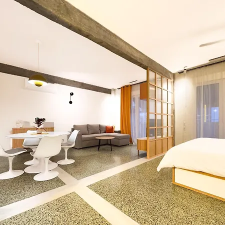 Nueva Era @ Heart , Romvis Apartment Athens